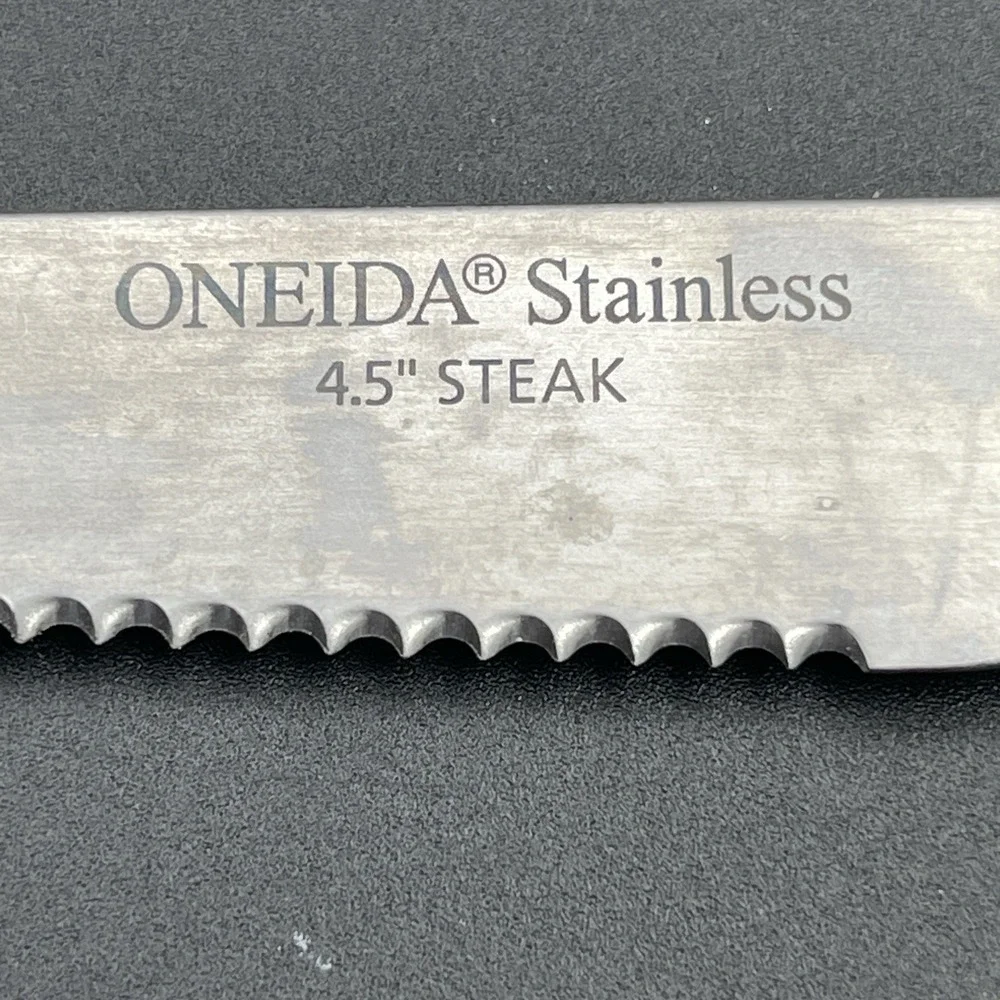Oneida Performance Collection Stainless Steak Knives Lot 3 Serrated A3